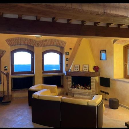 Osteria Del Borgo B&B Montepulciano Stazione Esterno foto