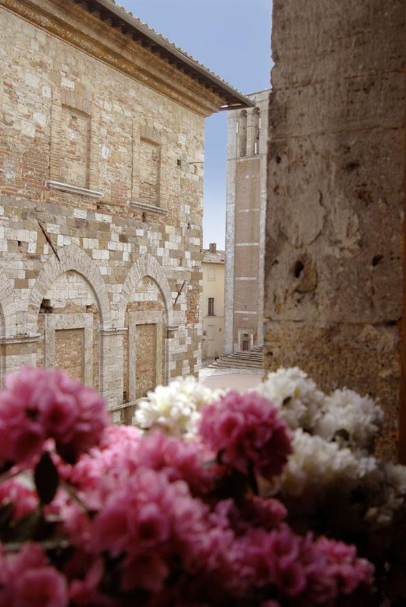 Osteria Del Borgo B&B Montepulciano Stazione Esterno foto