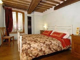 Osteria Del Borgo B&B Montepulciano Stazione Esterno foto